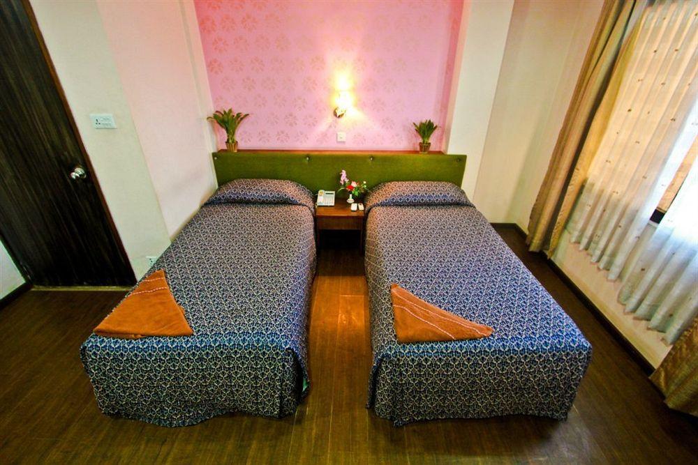 Backyard Hotel Kathmandu Exterior photo